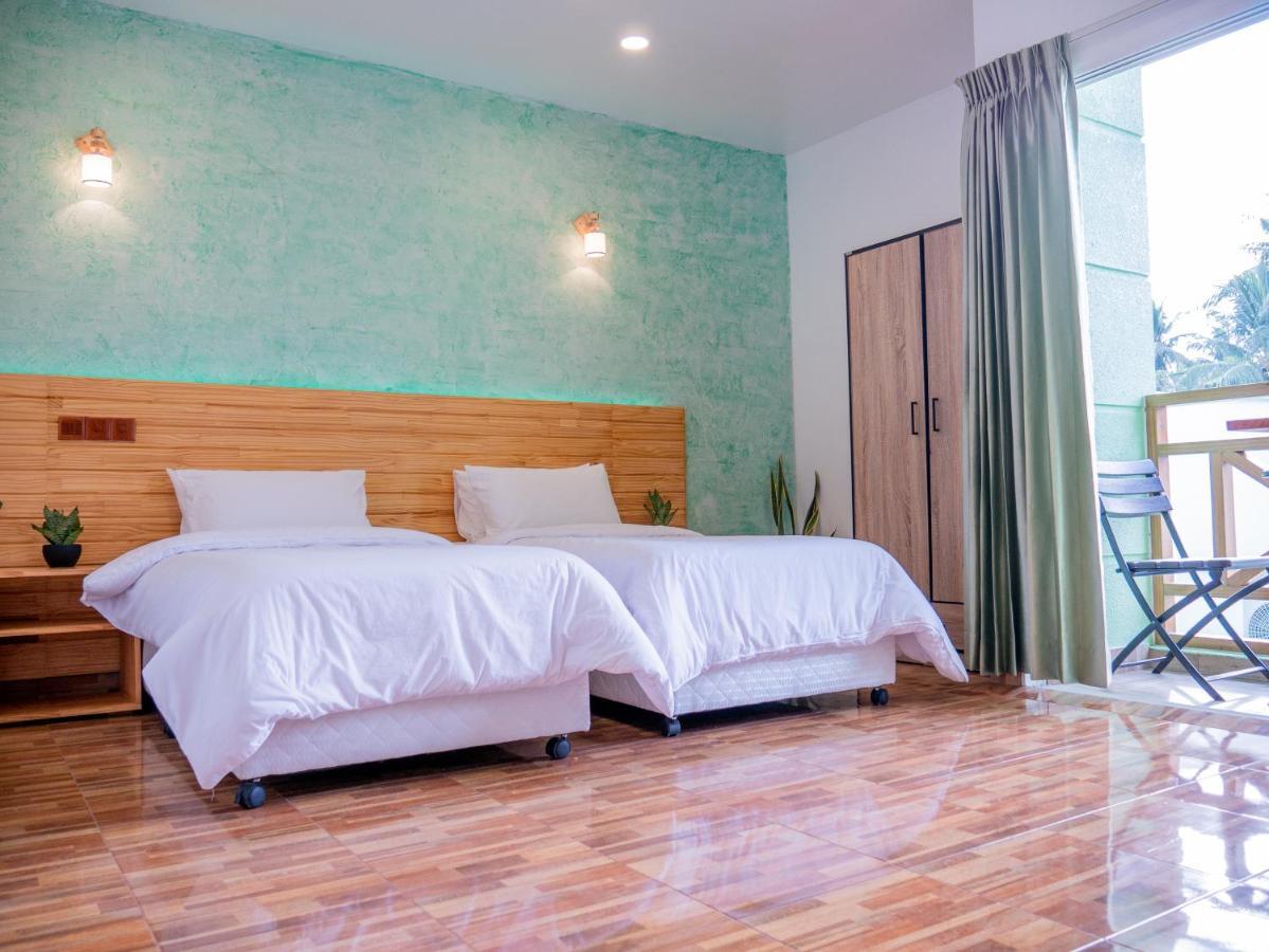 Turtle Maldives - Your Gateway To The Beach & Marine Adventures Await! Omadhoo Eksteriør bilde